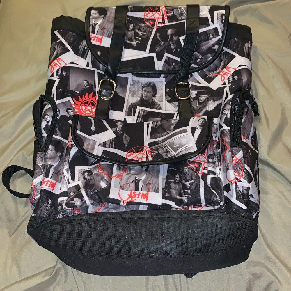 SUPERNATURAL PHOTOS SLOUCH BACKPACK